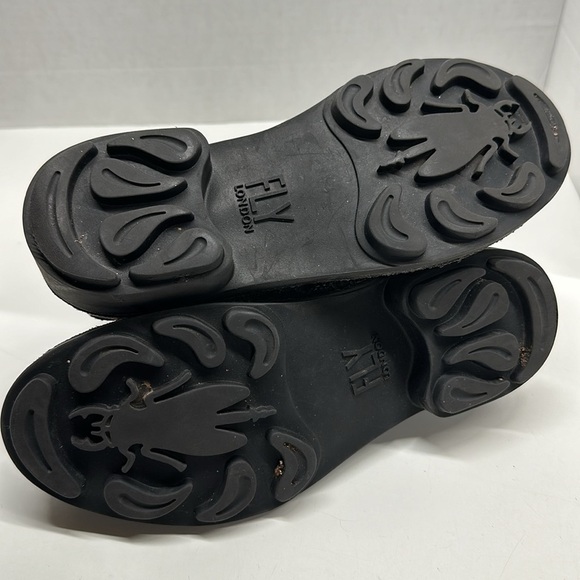 Fly London Ankle Boots Shoes Booties Suede Side Zip Buckle Gray Size 38 US 8 - Picture 8 of 11